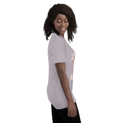 Rose Gold Retro Microphone "What Happens at Karaoke Stays at Karaoke" T-Shirt - Image 29